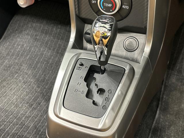 コペンローブ　ナビ　ＥＴＣ車載器　ドライブレコーダー電動開閉式ルーフ　ＬＥＤヘッドランプ　ハロゲンフォグランプ　　１６インチタイヤ＆アルミホイール　プッシュボタンスタート　セキュリティアラーム　スタビライザー（フロント・リヤ）（広島県）の中古車