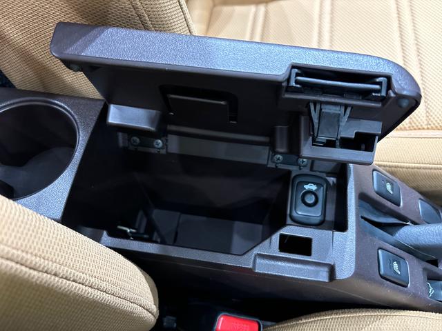 コペンローブ　ナビ　ＥＴＣ車載器　ドライブレコーダー電動開閉式ルーフ　ＬＥＤヘッドランプ　ハロゲンフォグランプ　　１６インチタイヤ＆アルミホイール　プッシュボタンスタート　セキュリティアラーム　スタビライザー（フロント・リヤ）（広島県）の中古車