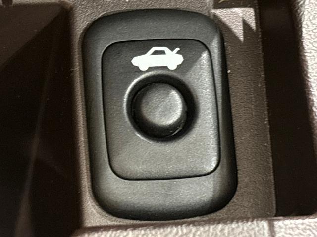 コペンローブ　ナビ　ＥＴＣ車載器　ドライブレコーダー電動開閉式ルーフ　ＬＥＤヘッドランプ　ハロゲンフォグランプ　　１６インチタイヤ＆アルミホイール　プッシュボタンスタート　セキュリティアラーム　スタビライザー（フロント・リヤ）（広島県）の中古車