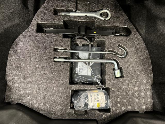 コペンローブ　ナビ　ＥＴＣ車載器　ドライブレコーダー電動開閉式ルーフ　ＬＥＤヘッドランプ　ハロゲンフォグランプ　　１６インチタイヤ＆アルミホイール　プッシュボタンスタート　セキュリティアラーム　スタビライザー（フロント・リヤ）（広島県）の中古車