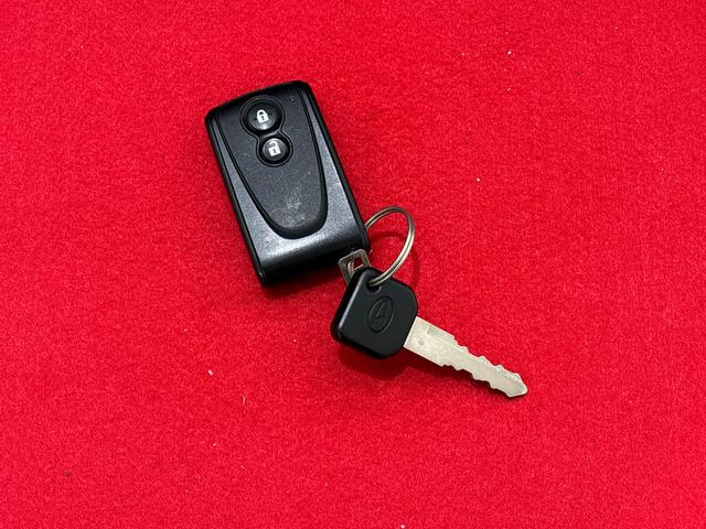 コペンローブ　ナビ　ＥＴＣ車載器　ドライブレコーダー電動開閉式ルーフ　ＬＥＤヘッドランプ　ハロゲンフォグランプ　　１６インチタイヤ＆アルミホイール　プッシュボタンスタート　セキュリティアラーム　スタビライザー（フロント・リヤ）（広島県）の中古車