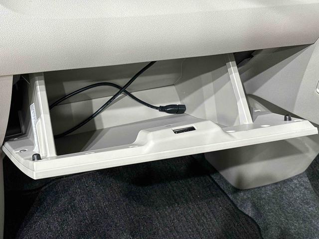 タントＸ　ホワイトアクセントＳＡIII　２トーンカラー　２ＷＤキーフリーシステム　助手席側電動スライドドア　マルチリフレクターハロゲンヘッドライト　キーフリー連動タイプ電動格納ドアミラー　ミラクルオープンドア　カーナビゲーション　バックカメラ（広島県）の中古車