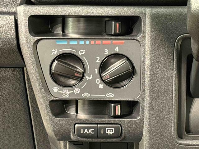 ハイゼットカーゴDXキーレスエントリー マニュアルエアコン 運転席・助手席パワーウインドウ オートライト ハンド式サイドブレーキ ハロゲンヘッドライト アイドリングストップ機能 テンパータイヤ(広島県)の中古車