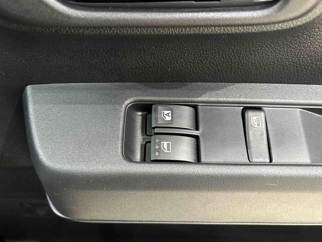 ハイゼットカーゴDXキーレスエントリー マニュアルエアコン 運転席・助手席パワーウインドウ オートライト ハンド式サイドブレーキ ハロゲンヘッドライト アイドリングストップ機能 テンパータイヤ(広島県)の中古車