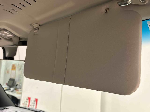 ハイゼットカーゴDXキーレスエントリー マニュアルエアコン 運転席・助手席パワーウインドウ オートライト ハンド式サイドブレーキ ハロゲンヘッドライト アイドリングストップ機能 テンパータイヤ(広島県)の中古車