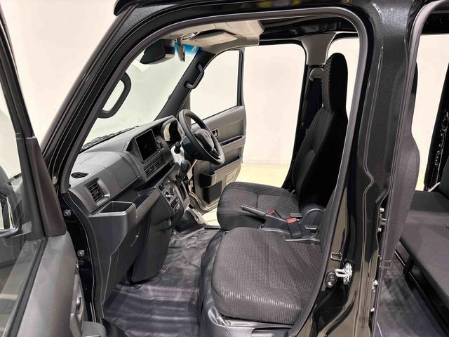 ハイゼットカーゴDXキーレスエントリー マニュアルエアコン 運転席・助手席パワーウインドウ オートライト ハンド式サイドブレーキ ハロゲンヘッドライト アイドリングストップ機能 テンパータイヤ(広島県)の中古車