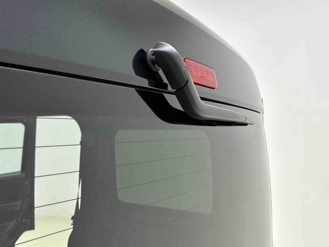 ハイゼットカーゴDXキーレスエントリー マニュアルエアコン 運転席・助手席パワーウインドウ オートライト ハンド式サイドブレーキ ハロゲンヘッドライト アイドリングストップ機能 テンパータイヤ(広島県)の中古車