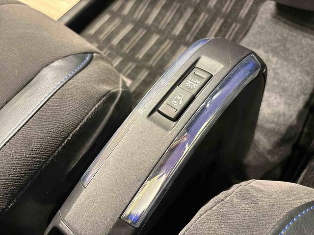 タントエグゼカスタムRS 2WD CVT車ディスチャージヘッドランプ キーフリーシステム 電動格納ドアミラー 革巻きステアリングホイール 4席フルファブリックグラマラスコンフォートシート マルチリフレクターハロゲンフォグランプ(広島県)の中古車