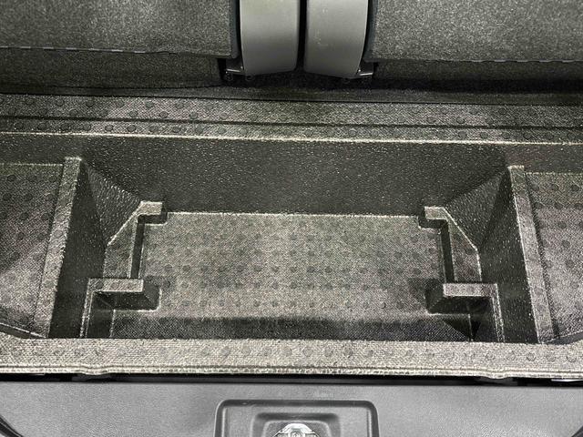 タントカスタムＲＳ　バックモニター対応　電動パーキングブレーキＬＥＤオートライト　パワースライドドアウェルカムオープン機能　オート電動格納式ドアミラー　助手席ロングスライド　助手席イージークローザー　アルミホイール　キーフリーシステム（広島県）の中古車