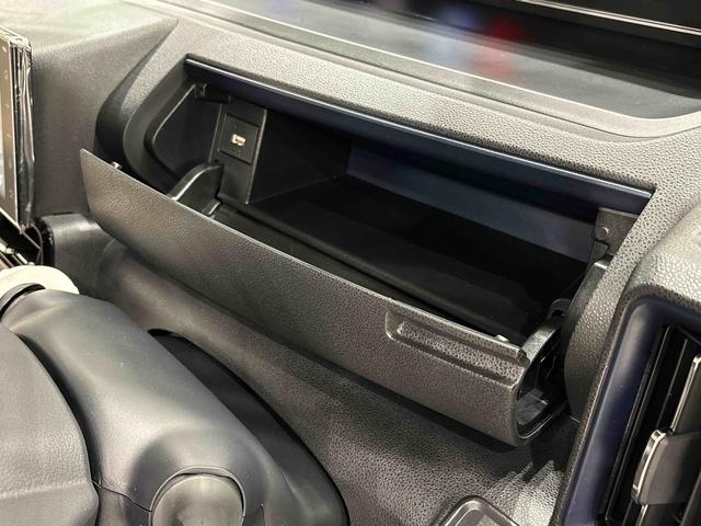 タントカスタムＸ　９インチディスプレイオーディオＬＥＤオートライト　パワースライドドアウェルカムオープン機能　オート電動格納式ドアミラー　助手席ロングスライド　助手席イージークローザー　アルミホイール　キーフリーシステム（広島県）の中古車