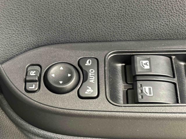 タントカスタムRSLEDオートライト パワースライドドアウェルカムオープン機能 電動パーキングブレーキ 運転席助手席シートヒーター アルミホイール キーフリーシステム オート電動格納式ドアミラー(広島県)の中古車