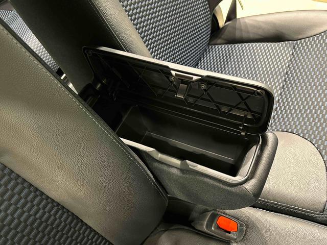 タントカスタムRSLEDオートライト パワースライドドアウェルカムオープン機能 電動パーキングブレーキ 運転席助手席シートヒーター アルミホイール キーフリーシステム オート電動格納式ドアミラー(広島県)の中古車