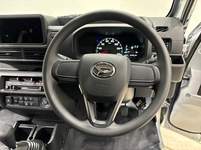 ハイゼットトラックジャンボエクストラ 4WD MTプッシュボタンスタート パワーウインドー 電動格納式ドアミラー ガードフレーム 格納式テールゲートチェーン LEDへッドランプ LEDフォグランプ スペアタイヤ(広島県)の中古車