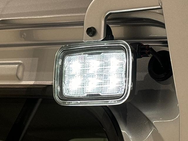 ハイゼットトラックジャンボエクストラ 4WD MTプッシュボタンスタート パワーウインドー 電動格納式ドアミラー ガードフレーム 格納式テールゲートチェーン LEDへッドランプ LEDフォグランプ スペアタイヤ(広島県)の中古車