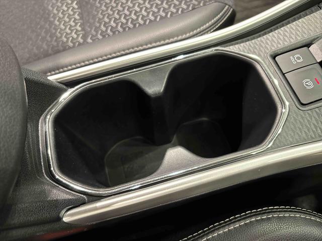 ロッキープレミアムG HEV ナビ ドラレコ ETCLEDヘッドランプ・フォグランプ 全車速追従機能付アダプティブクルーズコントロール アルミホイール シートヒーター(広島県)の中古車