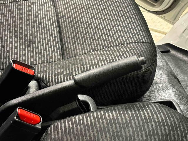 ハイゼットカーゴDX 4WD キーレスエントリー オーバーヘッドシェルフハロゲンヘッドランプ トップシェイドガラス 荷室ランプ コーナーセンサー AM・FMラジオ テンパータイヤ(広島県)の中古車