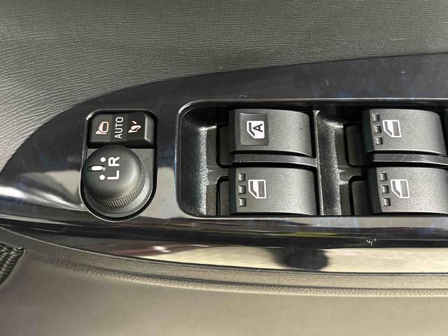 タントカスタムX トップエディションリミテッドSAIIIパノラマモニター対応純正ナビ装着用アップグレードパック 両側電動スライドドア オートライト 運転席シートリフター チルトステアリング トップシェイドガラス(広島県)の中古車