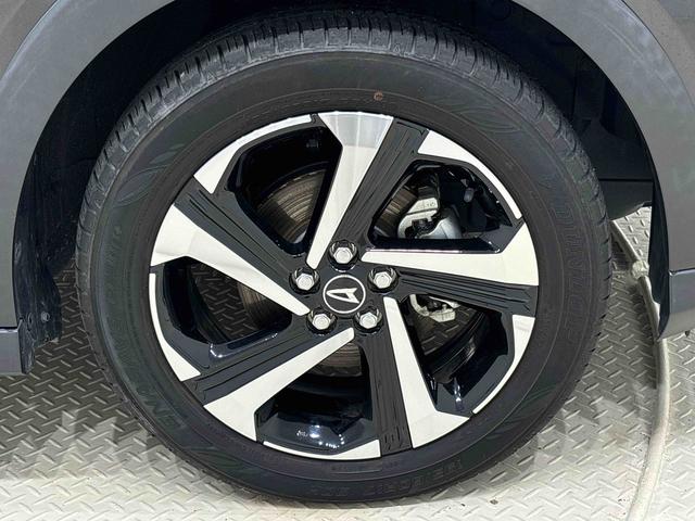 ロッキープレミアムG HEVLEDヘッドランプ・フォグランプ 全車速追従機能付アダプティブクルーズコントロール レーンキープコントロール ブラインドスポットモニター 17インチアルミホイール シートヒーター(広島県)の中古車