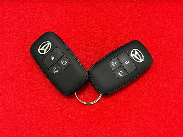 タントカスタムRS バックモニター 運転席・助手席シートヒーター電動パーキングブレーキ LEDヘッドライト・フォグランプ 純正15インチアルミホイール キーフリーシステム オートライト サイドエアバッグ オートエアコン 革巻きステアリングホイール(広島県)の中古車