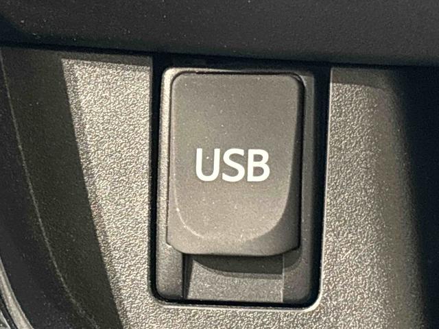 ムーヴカスタム　ＸリミテッドＳＡ　ナビ　バックモニター　キーフリーオートエアコン　プッシュボタンスタート　オートライト　ＵＳＢソケット　フォグランプ　電動格納機能付きミラー　シートリフター　ショッピングフック　シートアンダートレイ　セキュリティーアラーム（広島県）の中古車