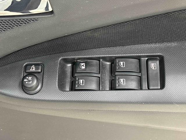 ムーヴカスタム　ＸリミテッドＳＡ　ナビ　バックモニター　キーフリーオートエアコン　プッシュボタンスタート　オートライト　ＵＳＢソケット　フォグランプ　電動格納機能付きミラー　シートリフター　ショッピングフック　シートアンダートレイ　セキュリティーアラーム（広島県）の中古車