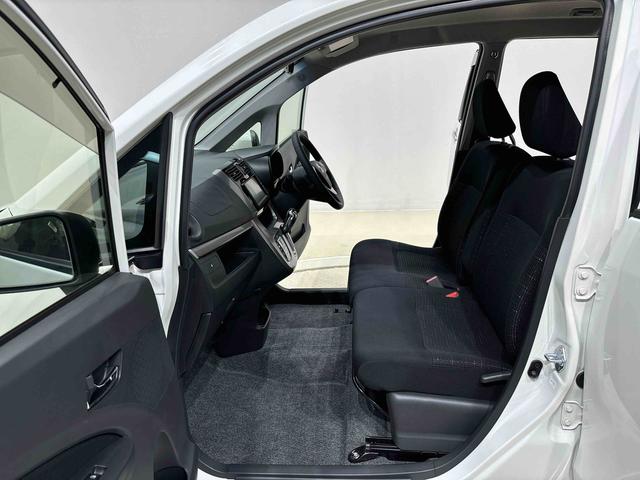 ムーヴカスタム　ＸリミテッドＳＡ　ナビ　バックモニター　キーフリーオートエアコン　プッシュボタンスタート　オートライト　ＵＳＢソケット　フォグランプ　電動格納機能付きミラー　シートリフター　ショッピングフック　シートアンダートレイ　セキュリティーアラーム（広島県）の中古車