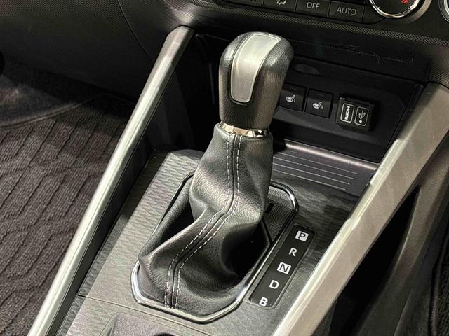 ロッキープレミアムＧ　ＨＥＶ　ディスプレイオーディオＬＥＤヘッドランプ・フォグランプ　全車速追従機能付アダプティブクルーズコントロール　レーンキープコントロール　アルミホイール　シートヒーター（広島県）の中古車