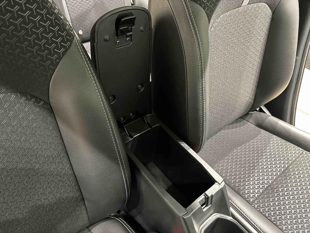 ロッキープレミアムＧ　ＨＥＶ　ディスプレイオーディオＬＥＤヘッドランプ・フォグランプ　全車速追従機能付アダプティブクルーズコントロール　レーンキープコントロール　アルミホイール　シートヒーター（広島県）の中古車