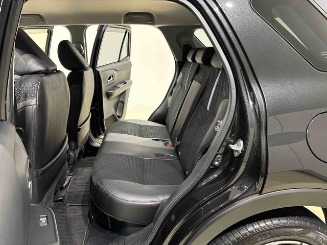 ロッキープレミアムＧ　ＨＥＶ　ディスプレイオーディオＬＥＤヘッドランプ・フォグランプ　全車速追従機能付アダプティブクルーズコントロール　レーンキープコントロール　アルミホイール　シートヒーター（広島県）の中古車