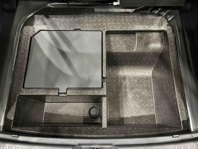 ロッキープレミアムＧ　ＨＥＶ　ディスプレイオーディオＬＥＤヘッドランプ・フォグランプ　全車速追従機能付アダプティブクルーズコントロール　レーンキープコントロール　アルミホイール　シートヒーター（広島県）の中古車