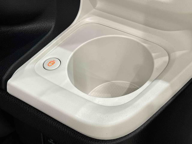 ムーヴキャンバスストライプスG ナビ・バックカメラLEDオートライト・フォグランプ 電動パーキングブレーキ プッシュボタンスタート セキュリティアラーム バックカメラ 両側パワースライドドアウエルカムオープン機能 オート電動格納式ドアミラー(広島県)の中古車