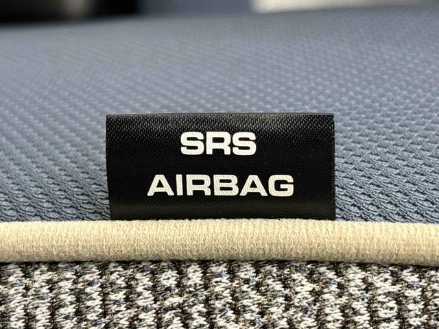 ムーヴキャンバスストライプスG ナビ・バックカメラLEDオートライト・フォグランプ 電動パーキングブレーキ プッシュボタンスタート セキュリティアラーム バックカメラ 両側パワースライドドアウエルカムオープン機能 オート電動格納式ドアミラー(広島県)の中古車