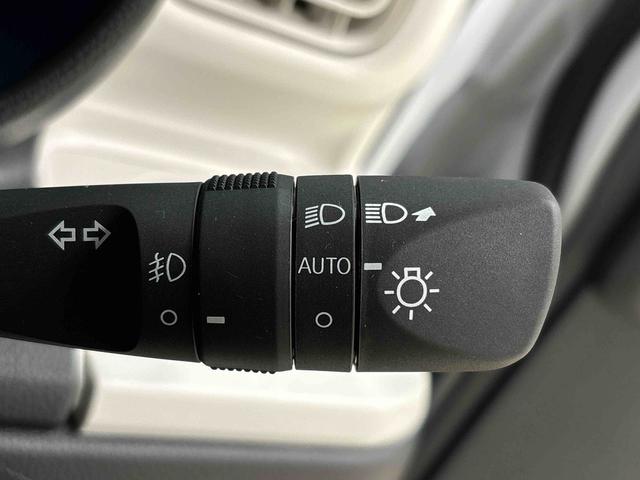 ムーヴキャンバスストライプスＧ　バックモニター　電動パーキングブレーキＬＥＤオートライト・フォグランプ　電動パーキングブレーキ　プッシュボタンスタート　セキュリティアラーム　バックカメラ　両側パワースライドドアウエルカムオープン機能　オート電動格納式ドアミラー（広島県）の中古車