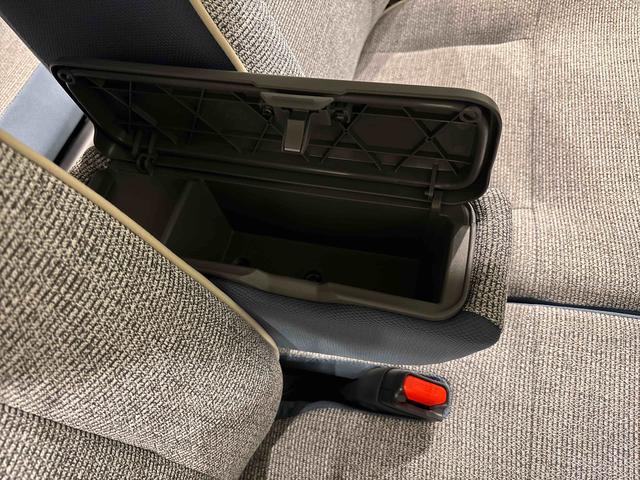 ムーヴキャンバスストライプスＧ　バックモニター　電動パーキングブレーキＬＥＤオートライト・フォグランプ　電動パーキングブレーキ　プッシュボタンスタート　セキュリティアラーム　バックカメラ　両側パワースライドドアウエルカムオープン機能　オート電動格納式ドアミラー（広島県）の中古車