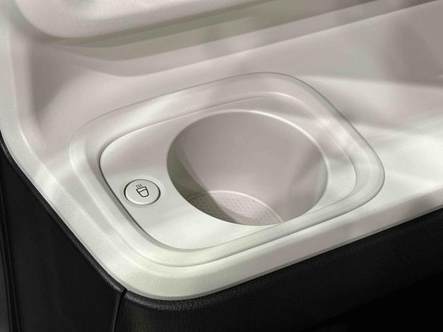 ムーヴキャンバスストライプスＧ　バックモニター　電動パーキングブレーキＬＥＤオートライト・フォグランプ　電動パーキングブレーキ　プッシュボタンスタート　セキュリティアラーム　バックカメラ　両側パワースライドドアウエルカムオープン機能　オート電動格納式ドアミラー（広島県）の中古車