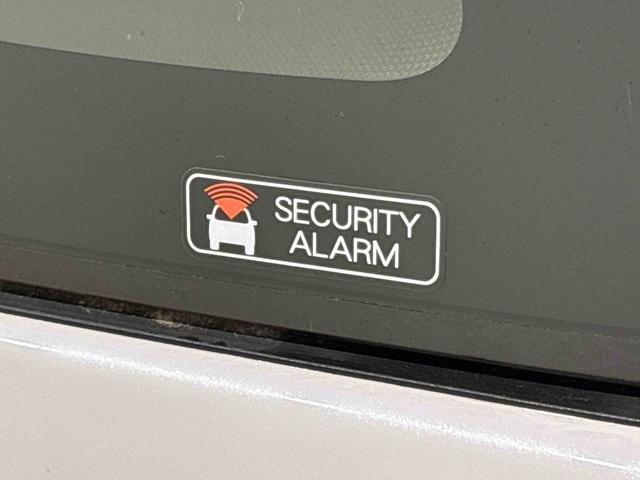 ムーヴキャンバスストライプスＧ　バックモニター　電動パーキングブレーキＬＥＤオートライト・フォグランプ　電動パーキングブレーキ　プッシュボタンスタート　セキュリティアラーム　バックカメラ　両側パワースライドドアウエルカムオープン機能　オート電動格納式ドアミラー（広島県）の中古車