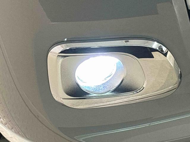 ムーヴキャンバスストライプスＧ　バックモニター　電動パーキングブレーキＬＥＤオートライト・フォグランプ　電動パーキングブレーキ　プッシュボタンスタート　セキュリティアラーム　バックカメラ　両側パワースライドドアウエルカムオープン機能　オート電動格納式ドアミラー（広島県）の中古車