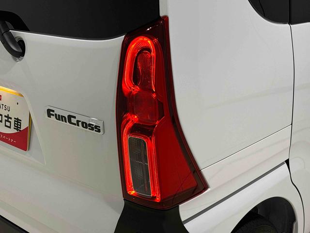 タントファンクロス純正ナビ装着用アップグレードパック　電動パーキングブレーキ　オートブレーキホールド機能　運転席・助手席シートヒーター　ＳＲＳサイドエアバッグ　フルＬＥＤヘッドランプ　ＬＥＤフォグランプ（広島県）の中古車