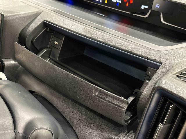 タントカスタムＲＳディスプレイオーディオ・パノラマパーキングＬＥＤオートライト　パワースライドドアウェルカムオープン機能　オート電動格納式ドアミラー　助手席ロングスライド　助手席イージークローザー　アルミホイール　キーフリーシステム（広島県）の中古車