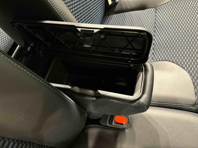 タントカスタムＲＳディスプレイオーディオ・パノラマパーキングＬＥＤオートライト　パワースライドドアウェルカムオープン機能　オート電動格納式ドアミラー　助手席ロングスライド　助手席イージークローザー　アルミホイール　キーフリーシステム（広島県）の中古車