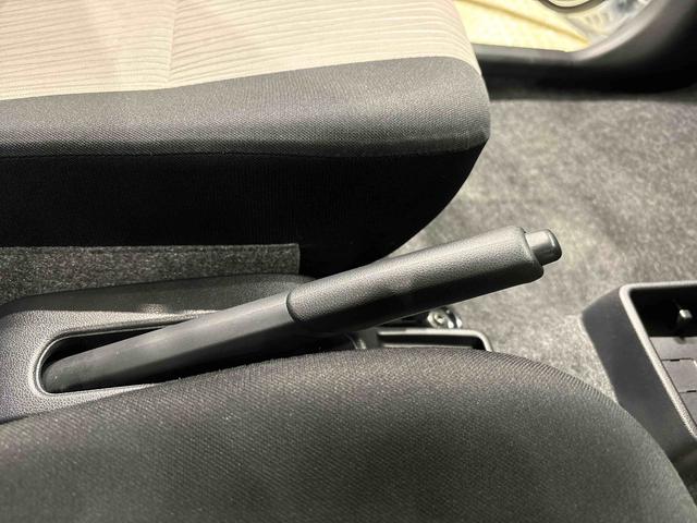 ミライースＸ　リミテッドＳＡIII　ＬＥＤヘッドライト　バックカメラ付リヤスモークガラス　キーレスエントリーシステム　オートライト　オートハイビーム　電動格納式ドアミラー　パワーウィンドウ　セキュリティアラーム　オーディオレス　１４インチフルホイールキャップ（広島県）の中古車