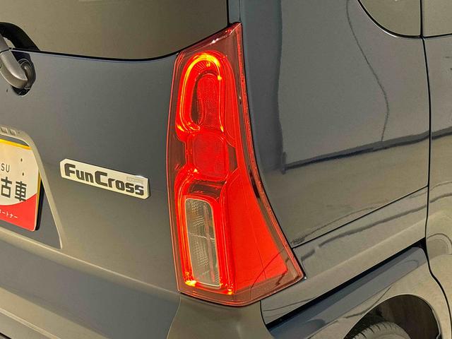 タントファンクロスターボ ナビゲーション ETCLEDオートライト 電動パーキングブレーキ 運転席助手席シートヒーター アルミホイール キーフリーシステム オート電動格納式ドアミラー(広島県)の中古車