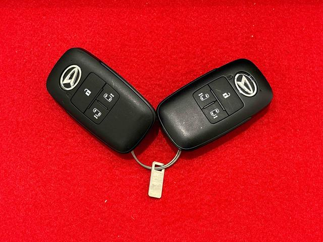 タントファンクロスターボ ナビゲーション ETCLEDオートライト 電動パーキングブレーキ 運転席助手席シートヒーター アルミホイール キーフリーシステム オート電動格納式ドアミラー(広島県)の中古車