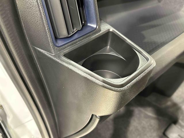 タントカスタム　パノラマモニター対応カメラ付　前席シートヒーター電動パーキングブレーキ　後席両側パワースライドドア　オートライト　サイドエアバッグ　ＬＥＤヘッドライト・フォグランプ　純正１５インチアルミホイール　キーフリーシステム　セキュリティーアラーム（広島県）の中古車