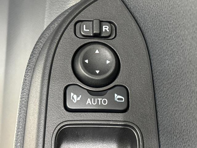 タントカスタムＲＳ　ターボ　両側電動スライドドア　キーフリー純正ナビ装着用アップグレードパック　運転席・助手席シートヒーター　電動パーキングブレーキ　オートブレーキホールド機能　格納式リヤドアサンシェード　運転席シートリフター　チルトステアリング（広島県）の中古車