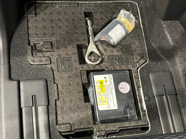 タントカスタムＲＳ　ターボ　両側電動スライドドア　キーフリー純正ナビ装着用アップグレードパック　運転席・助手席シートヒーター　電動パーキングブレーキ　オートブレーキホールド機能　格納式リヤドアサンシェード　運転席シートリフター　チルトステアリング（広島県）の中古車