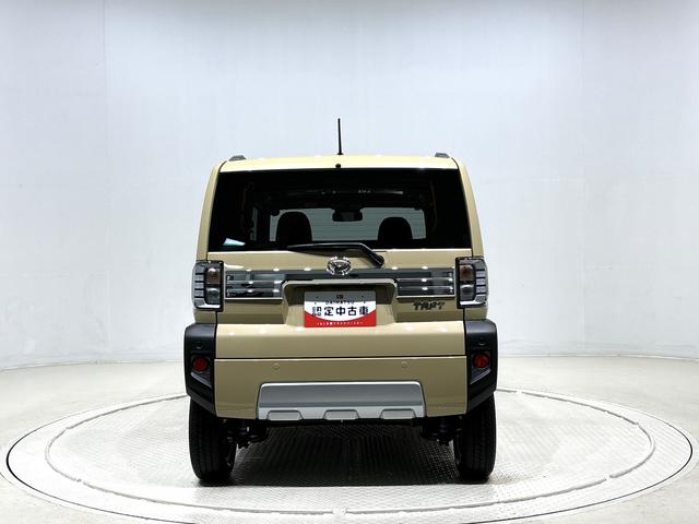 タフトGターボ クロムベンチャー バックカメラ 前席シートヒータースカイフィールトップ クロムパック メッキパック シルバーアンダーガーニッシュ インテリアアクセント LEDオートライト&フォグランプ 電動パーキングブレーキ バックカメラ アルミホイール(広島県)の中古車