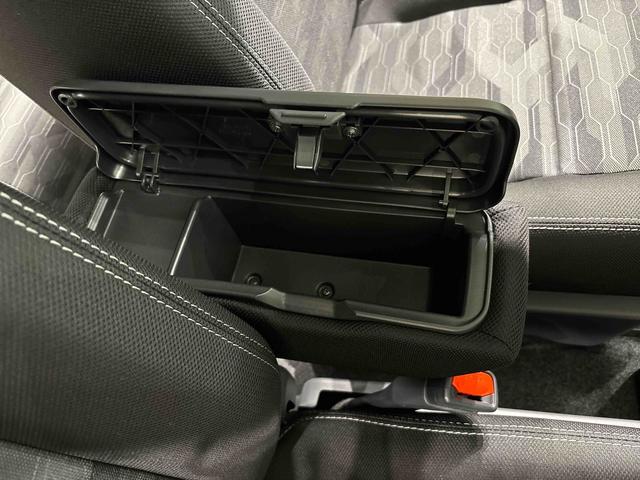 タフトGターボ クロムベンチャー バックカメラ 前席シートヒータースカイフィールトップ クロムパック メッキパック シルバーアンダーガーニッシュ インテリアアクセント LEDオートライト&フォグランプ 電動パーキングブレーキ バックカメラ アルミホイール(広島県)の中古車