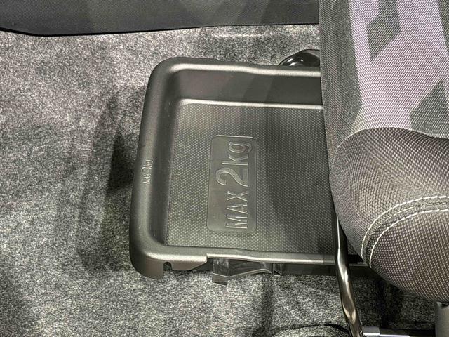 タフトGターボ クロムベンチャー バックカメラ 前席シートヒータースカイフィールトップ クロムパック メッキパック シルバーアンダーガーニッシュ インテリアアクセント LEDオートライト&フォグランプ 電動パーキングブレーキ バックカメラ アルミホイール(広島県)の中古車