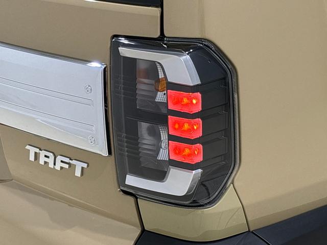 タフトGターボ クロムベンチャー バックカメラ 前席シートヒータースカイフィールトップ クロムパック メッキパック シルバーアンダーガーニッシュ インテリアアクセント LEDオートライト&フォグランプ 電動パーキングブレーキ バックカメラ アルミホイール(広島県)の中古車
